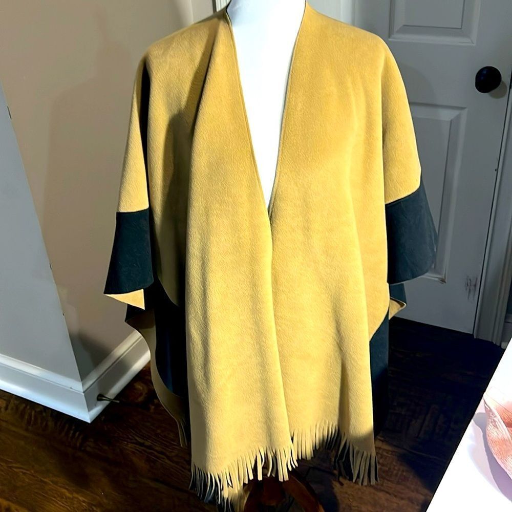 Cute Poncho Style Fringed Reversible Wrap one size Cape. WJKT9